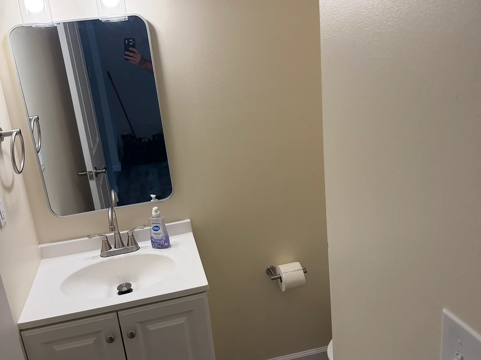 3 bed, 1.5 bath, 1380 sqft, $1,400 — Photo 3