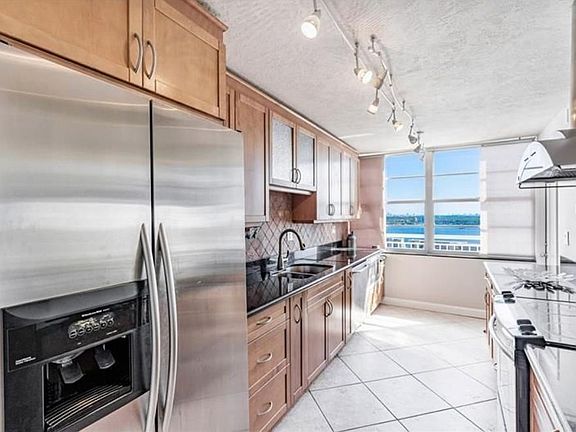 Home For Sale In Del Prado