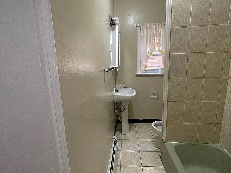 60 Clendenny Ave #2 — Photo 6