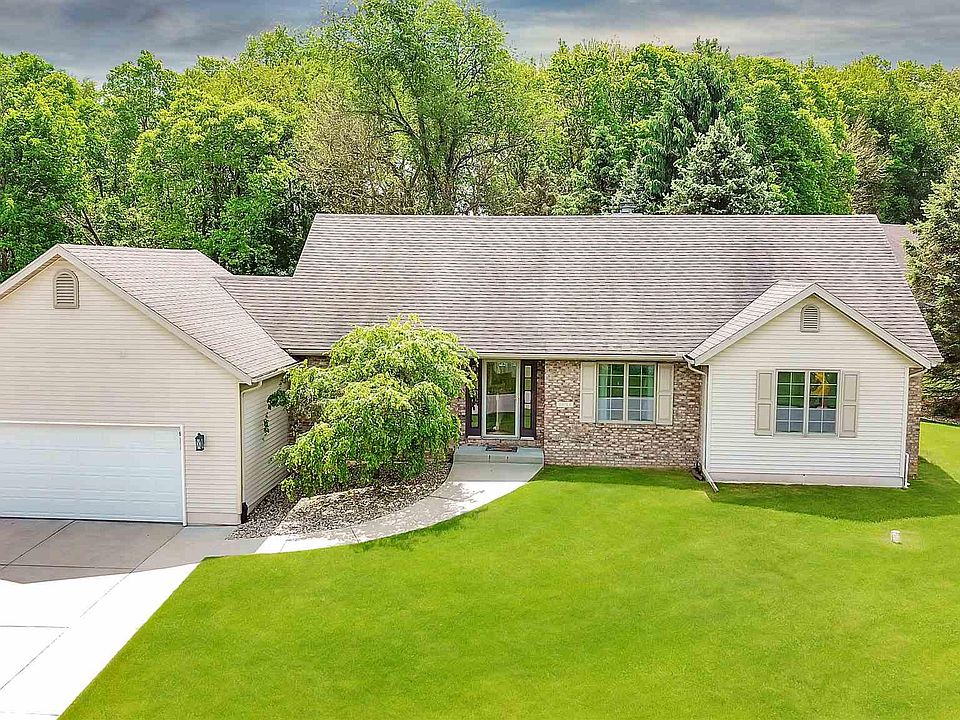 1st image of 24164 Villa Ct
