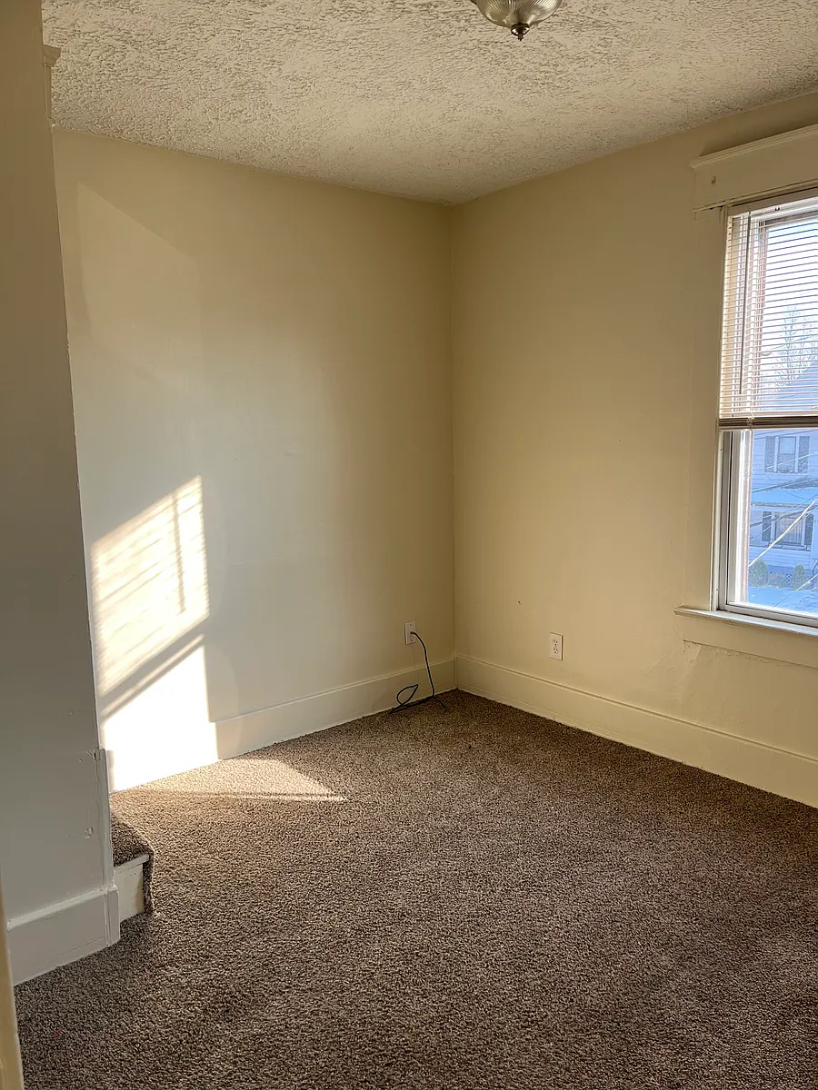 Building Photo - 86 Hurlburt Ave #2