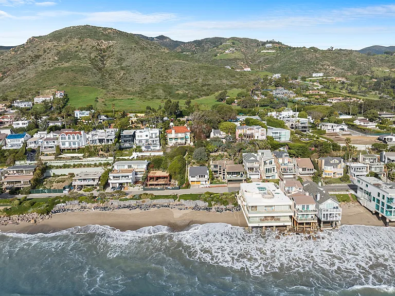 31671 Sea Level Dr — Photo 22