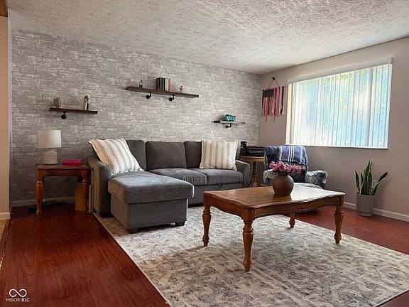 4th image of 5511 Lunsford Dr