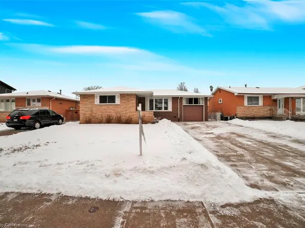 285 Rainbow Dr, Hamilton, ON L8K 4G3