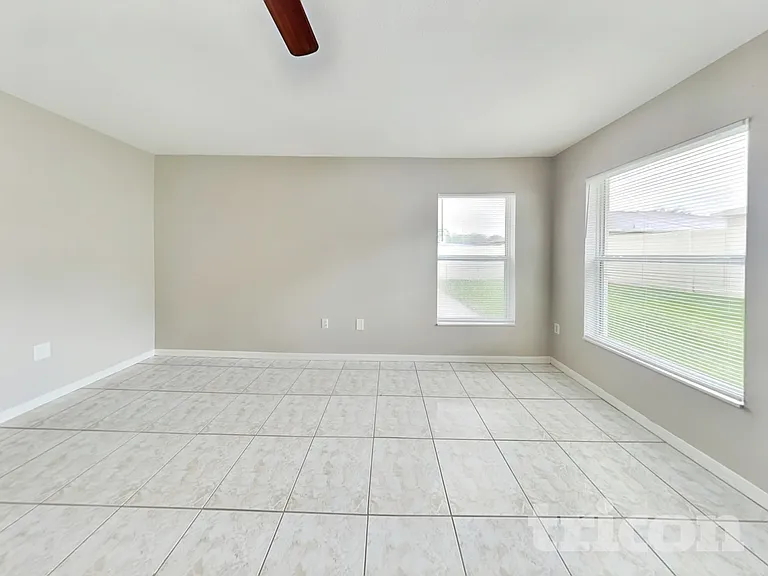 2483 Brownwood Dr — Photo 9