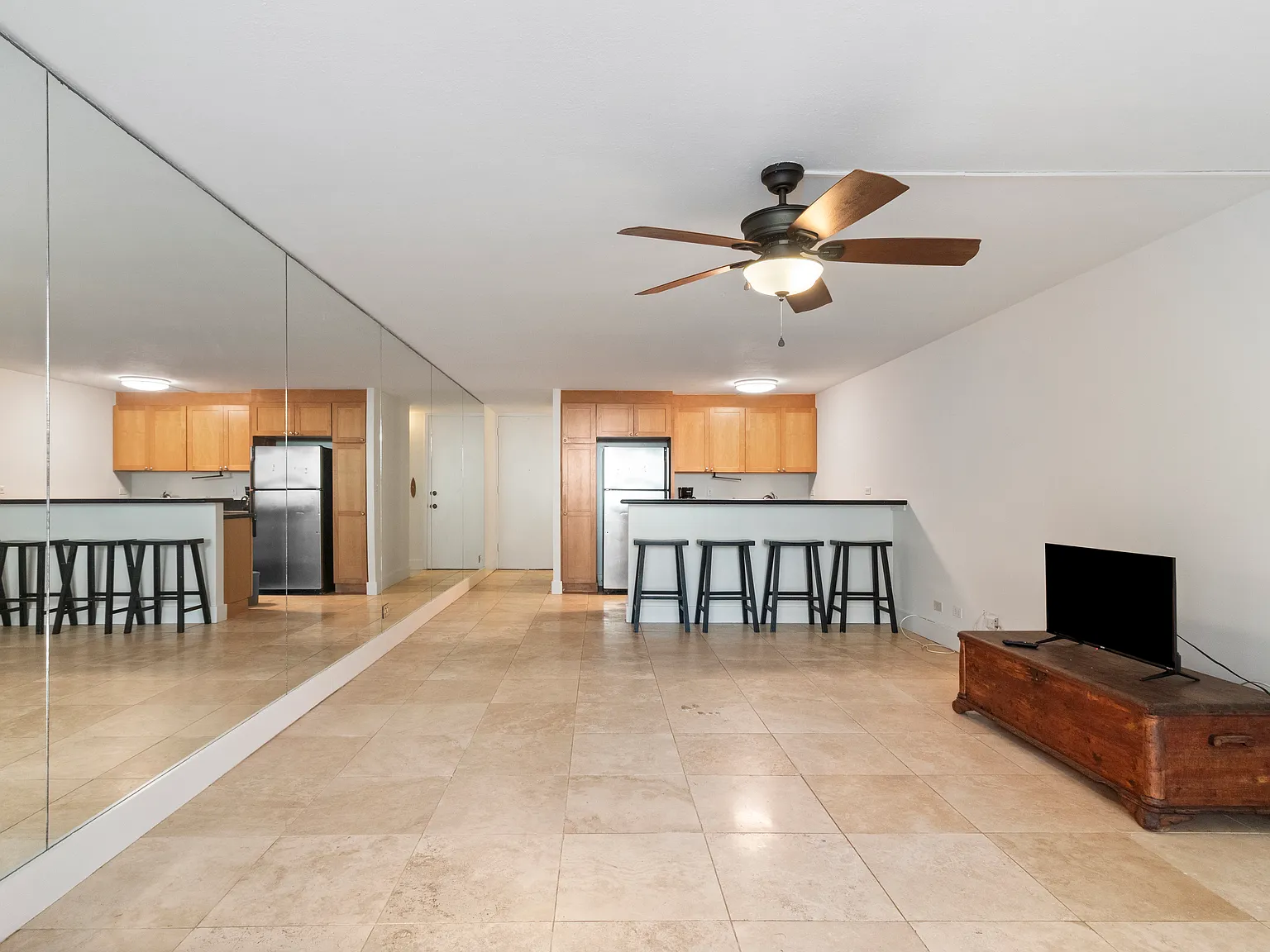 1 bed, 680 sqft, $1,995 — Photo 2