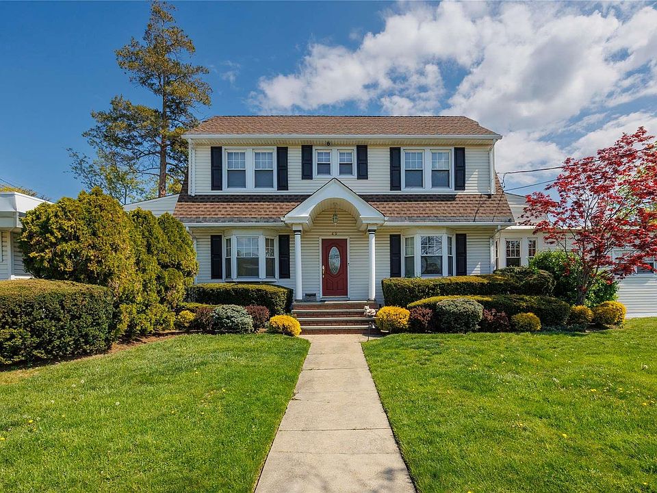 1st image of 49 Lakeview Avenue