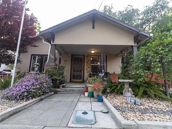 2nd image of 534 Walnut St