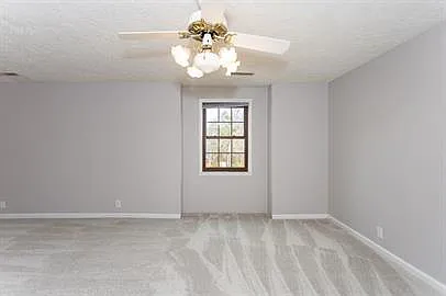 681 Marlborough Dr — Photo 57