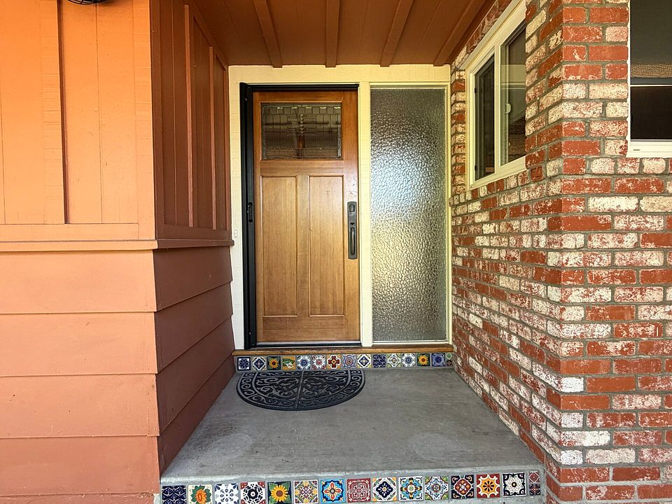 1st image of 3743 Newark Dr