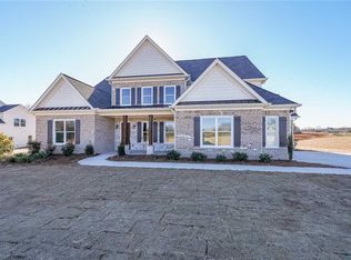 5450 Crow Dr, Cumming, GA 30041