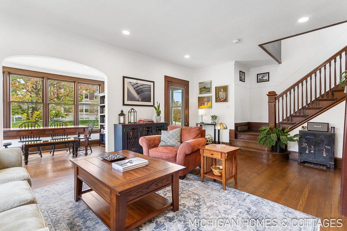 next background image