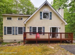233 Gold Finch Rd, Bushkill, PA 18324