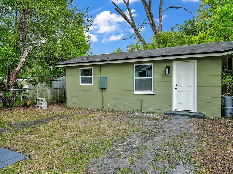 809 Owen Ave — Photo 26