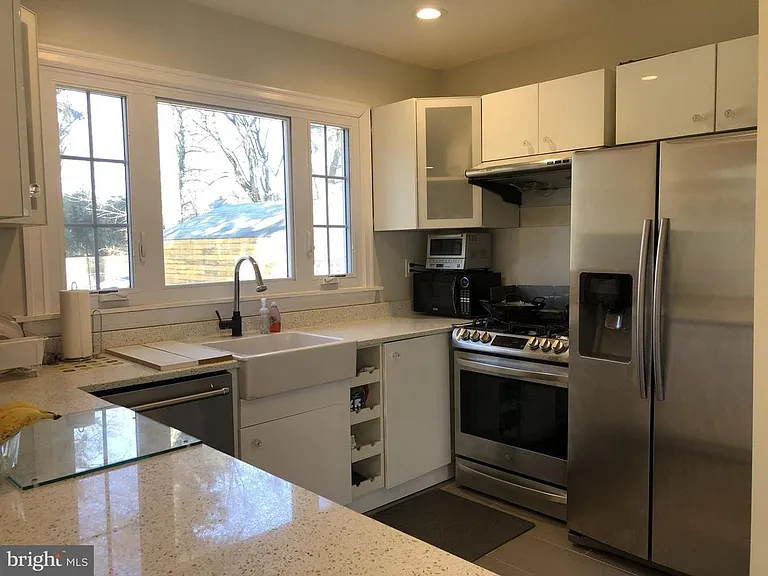 329 Browning Ln — Photo 8