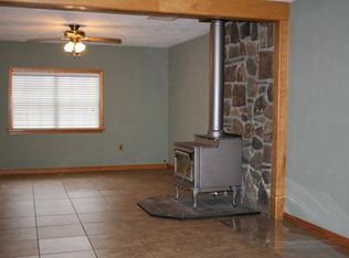 19404 Walker Rd, Siloam Springs, AR 72761