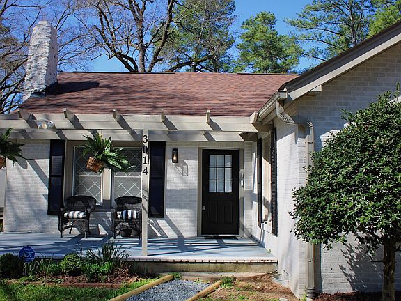 2nd image of 3014 Hope Valley Rd