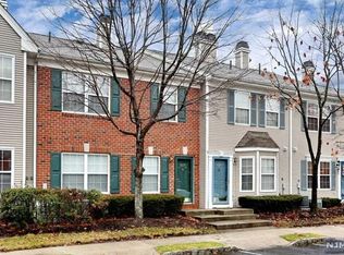 2075 Drake Ct, Mahwah, NJ 07430