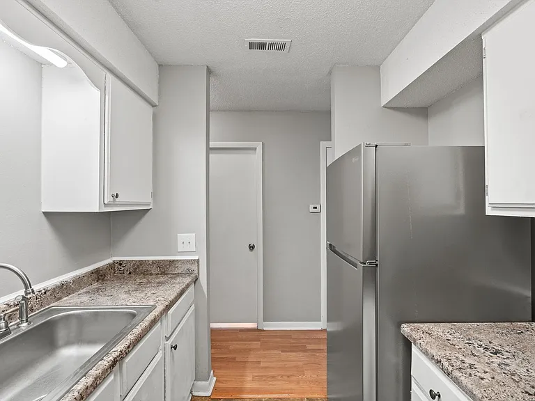 Blossom Wood Apartments — Photo 51