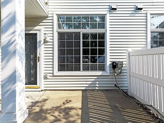 2nd image of 9649 Queensland Ln N