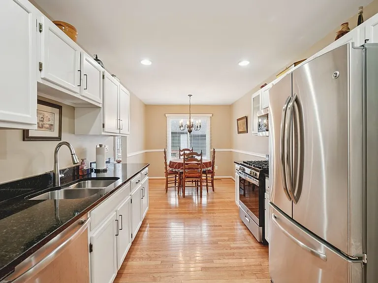 2799 Lochmoor Blvd — Photo 22