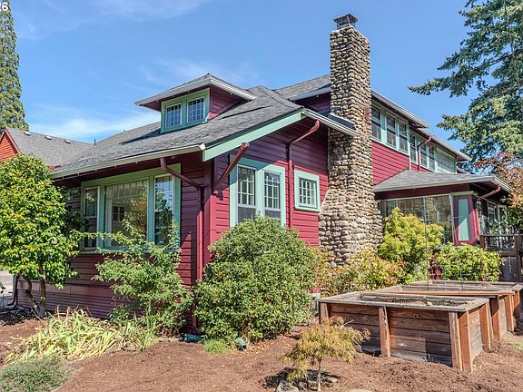 2nd image of 3400 NE 66th Ave