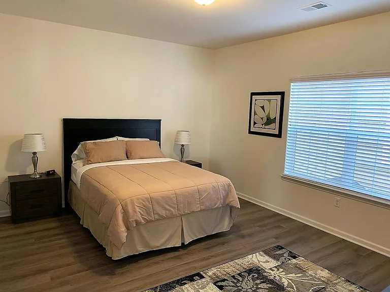Towne Center Apartments — Photo 67