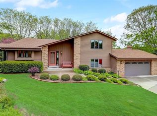 7100 Pheasant Ct, Wind Lake, WI 53185