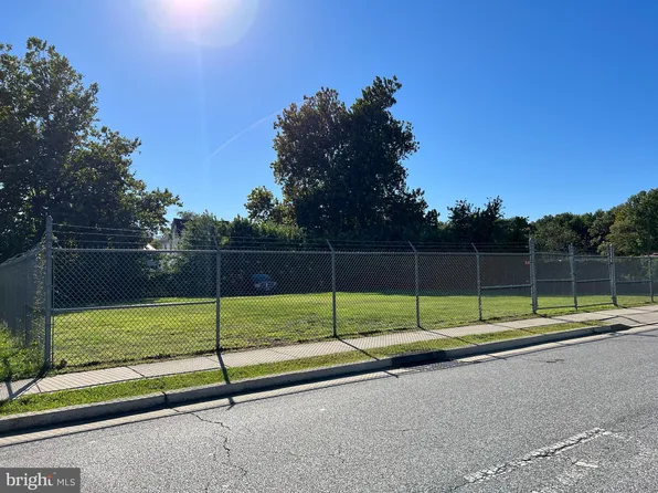 24 W Pitman St, Penns Grove, NJ 08069