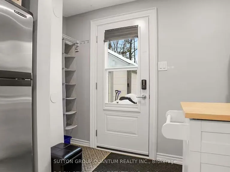 102 Kribs St #UPPER — Photo 11