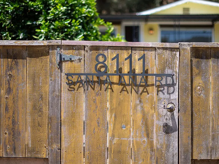 8111 Santa Ana Rd — Photo 27