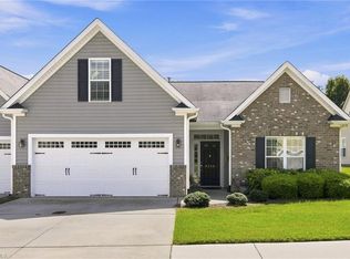 6246 Langdon Village Ct, Clemmons, NC 27012