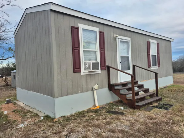 222 Shadow Oaks Dr #B, Elgin, TX 78621