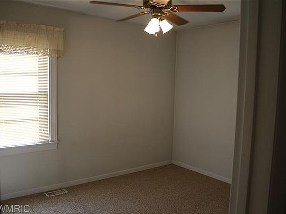 5th image of 1410 Spencer St NE