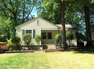 2610 Sherwood St, Greensboro, NC 27403