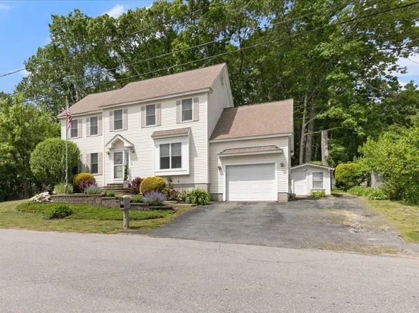 9 Savin Ave, Methuen, MA 01844
