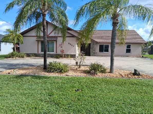 2227 SE 26th St, Cape Coral, FL 33904