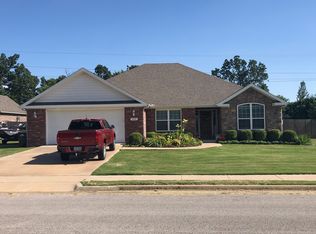 1809 Sandpiper Ave, Lowell, AR 72745