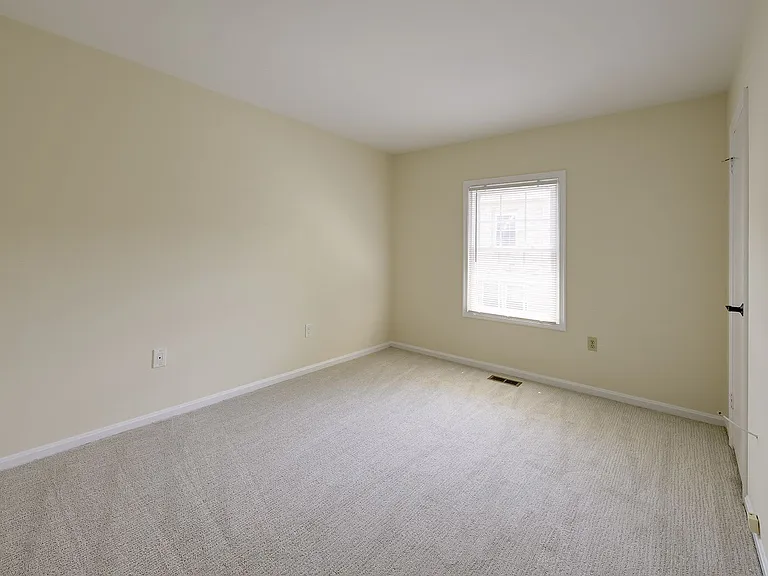 7518 Westlake Ter — Photo 41