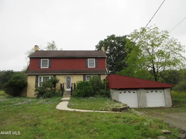 221 Wissinger Hollow Rd, Johnstown, PA 15904