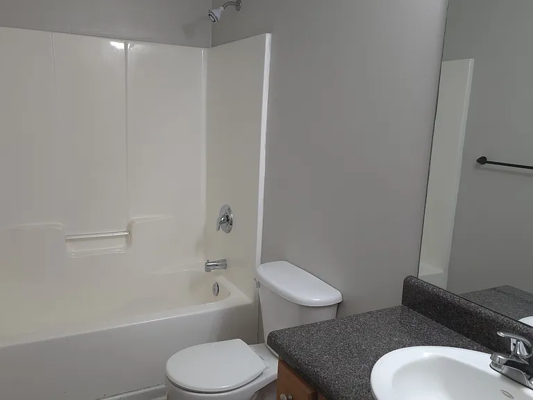 105 Zippo Pine Dr — Photo 9