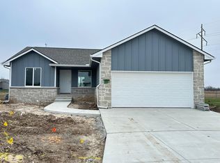 1034 E Stafford Ct, Augusta, KS 67010