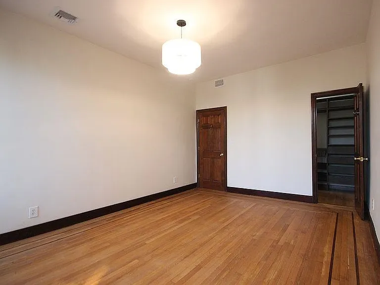 126 Washington St #1 — Photo 9