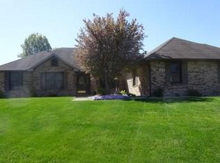 878 Westgate Dr, Anderson, IN 46012