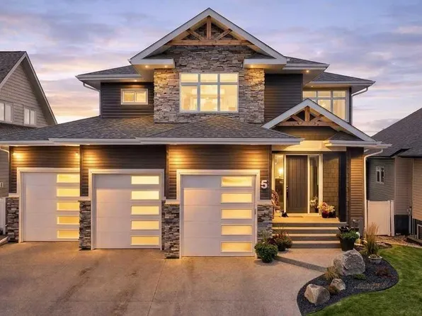 5 S Leonard Close, Sylvan Lake, AB T4S 0E7