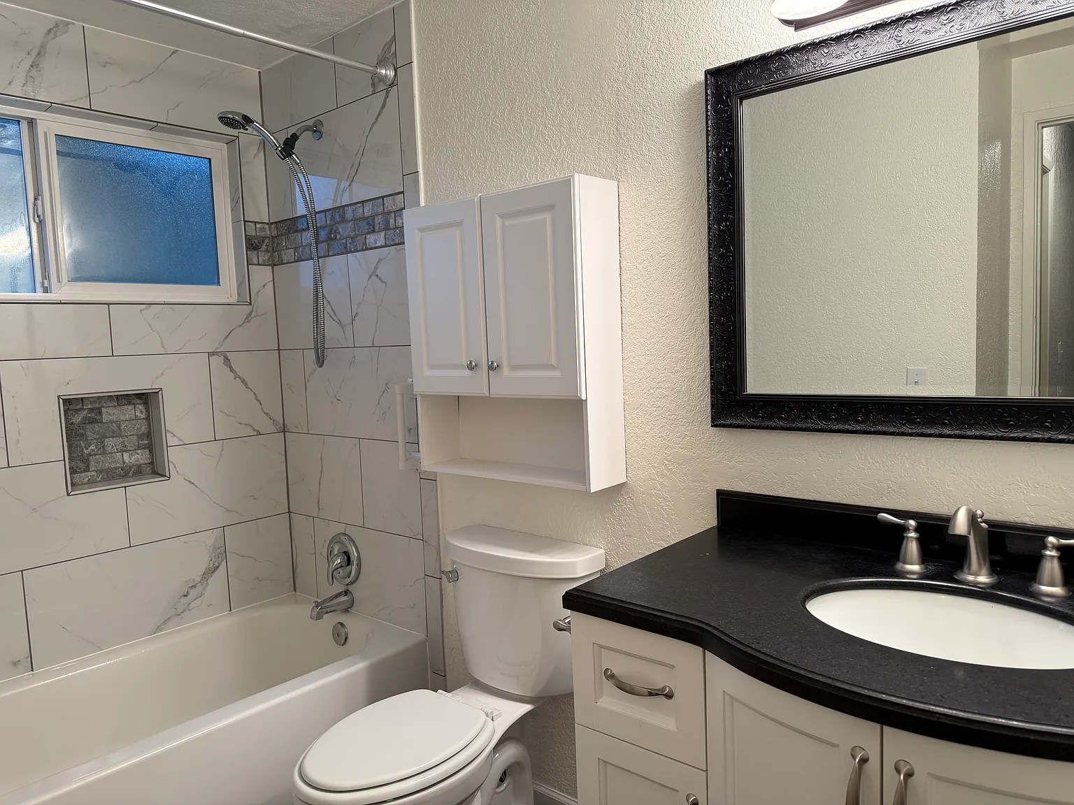 1 bed, 800 sqft, $1,395 — Photo 3
