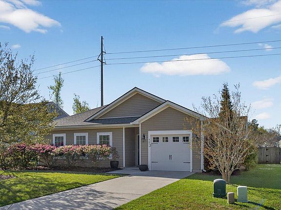 3rd image of 3654 Pimmit Pl