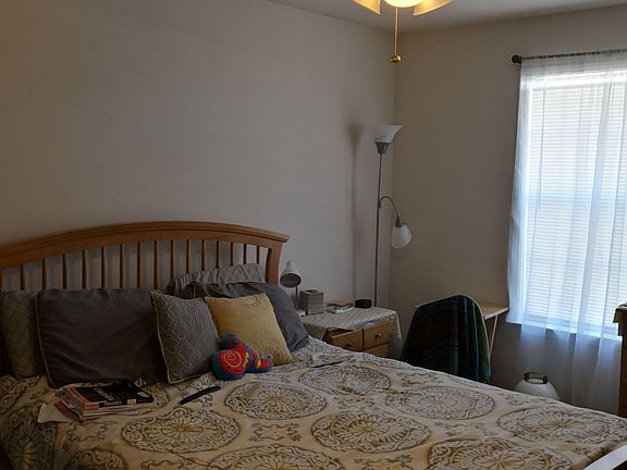 3rd image of 2655 Blakemore Ave