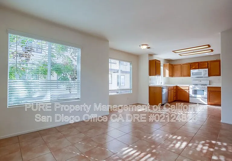 10230 Wateridge Cir #187 — Photo 6