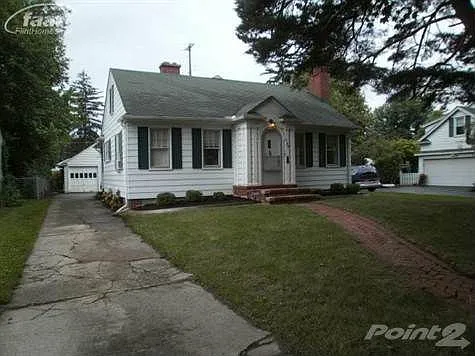 720 Blanchard Ave photo 1